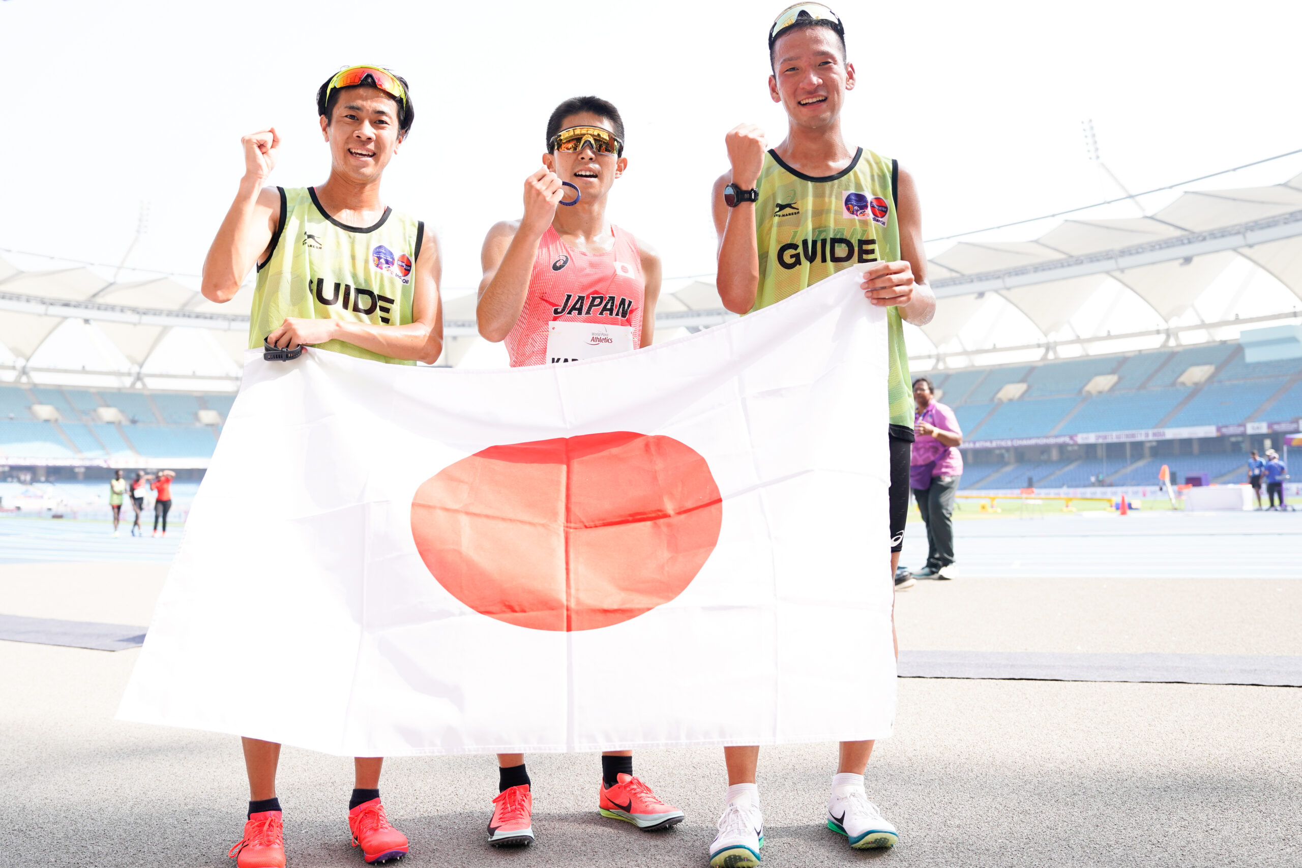 【ニューデリー2025世界パラ陸上:1日目】唐澤剣也が日本勢メダル第1号に。猛暑の中、二人のガイドとともにリベンジの金メダル!