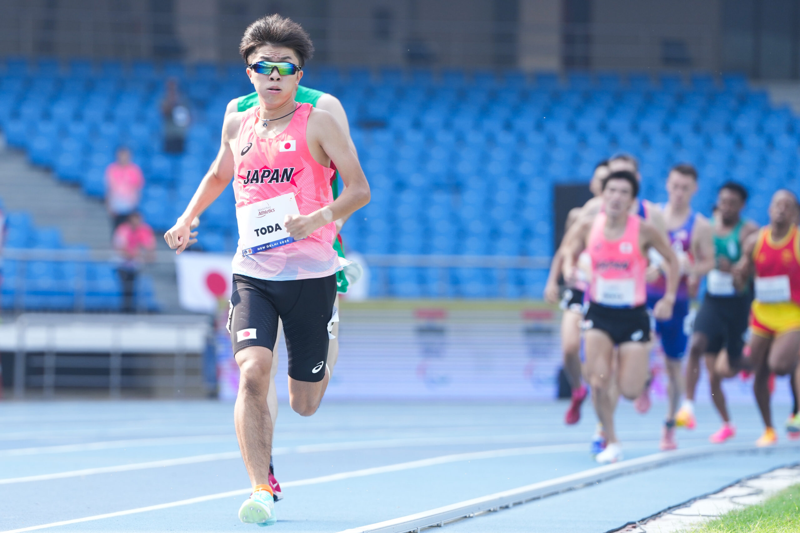 【ニューデリー2025世界パラ陸上:8日目】戸田夏輝が1500mで、佐藤友祈が100mで、それぞれに意味ある銀メダル!